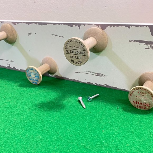 Modern Wall Mount Coat Rack, Stylish 5-Hook Clothing, Hat, and Towel Rack - Picture 4 of 10